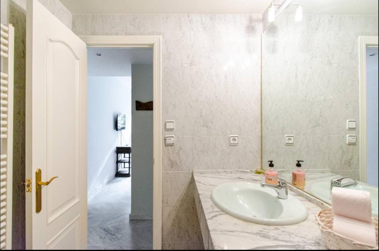 Arruzafa Home กอร์โดบา ภายนอก รูปภาพ